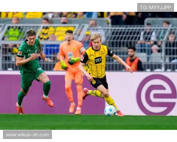 普鲁士门兴格拉德巴赫足球俱乐部的发展历程与辉煌成就分析