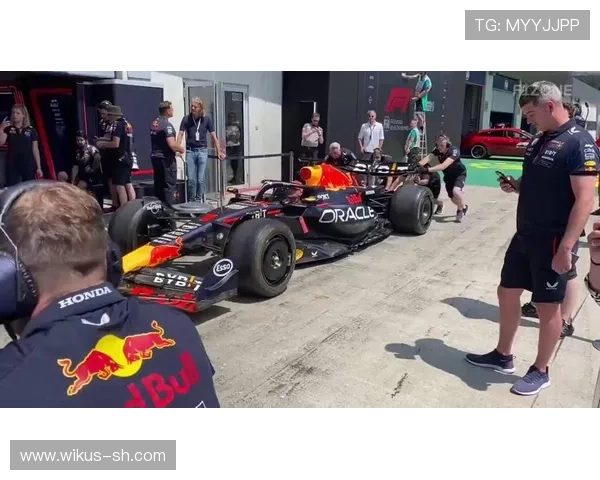 F1新赛季格局生变红牛法拉利争冠悬念全面升级车手转会与技术革新成看点