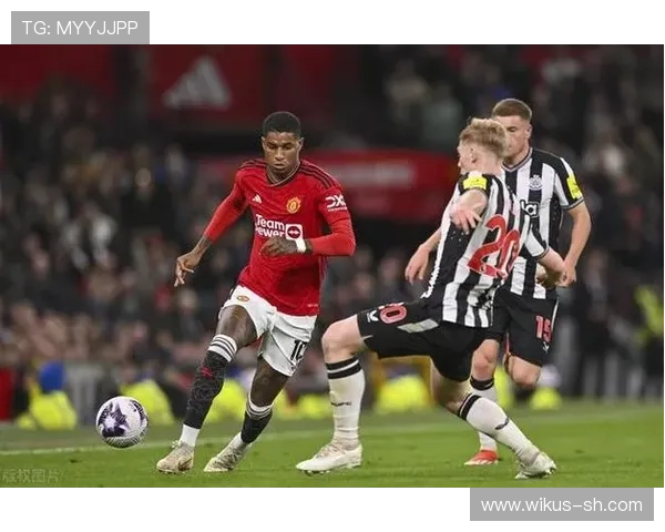 曼联俱乐部最新动态解析球队重建引援与赛季目标展望管理层规划与青训发展 曼联俱乐部最新动态解析球队重建引援与赛季目标展望管理层规划与青训发展