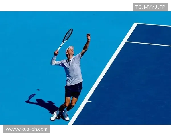 网球巨星赛季回顾：大满贯冠军争夺激烈 新星崭露头角