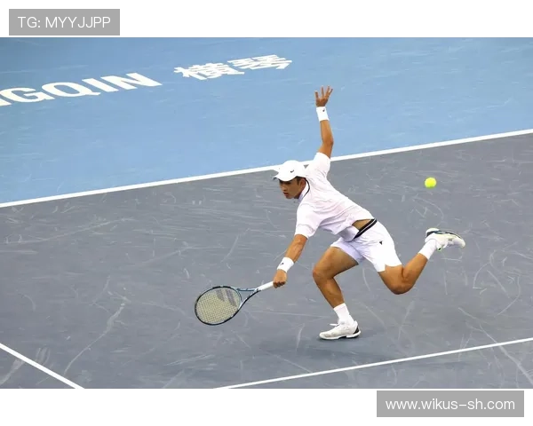 网球赛季精彩纷呈 世界排名前十选手战况分析及未来赛事展望